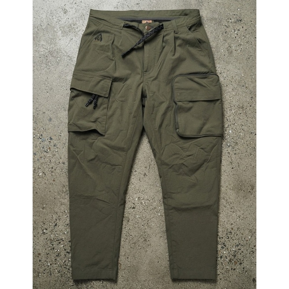 Nike Men's ACG Woven Cargo Pant Green Fit 34x28 Outdoors Active Hiking Casual
